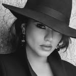 Daniela Nares. Latina content creator profile photo