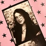 Lauren 💐 / cozy lifestyle & hobbies profile photo