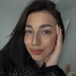 Anhelina & UGC profile photo