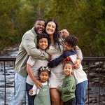 The Velasquez Familia profile photo