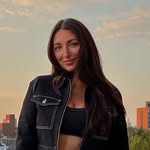 Katherine Johnsen 🍯 profile photo
