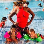Mama and Minis Adventures profile photo