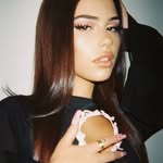leah halton profile photo