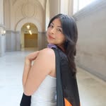 Kenia León profile photo