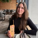 Steph Sanabria • Bookstagram profile photo