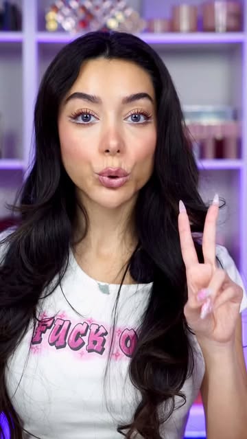 Creator post tagging Charlotte Tilbury by @herosheemaz