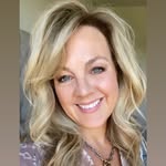 Melissa -Midlife Makeup & Lifestyle Inspo profile photo