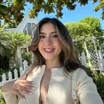 Tania • Outfit inspo & Lifestyle profile photo