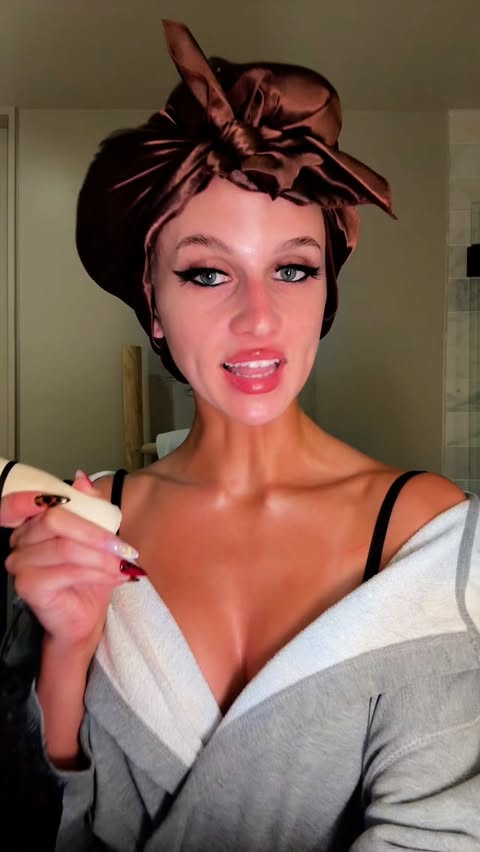 Creator post tagging Charlotte Tilbury by @jessilee.davis