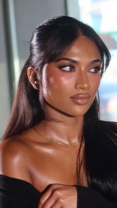 Creator collaboration with Saie by @makeup.by.dea