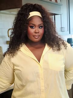 Creator collaboration with Fabletics by @ravengoodwin