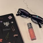 Creator collaboration with Zeelool by @vanessaalcantarr