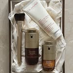 Creator collaboration with Clarins by @sheslora_