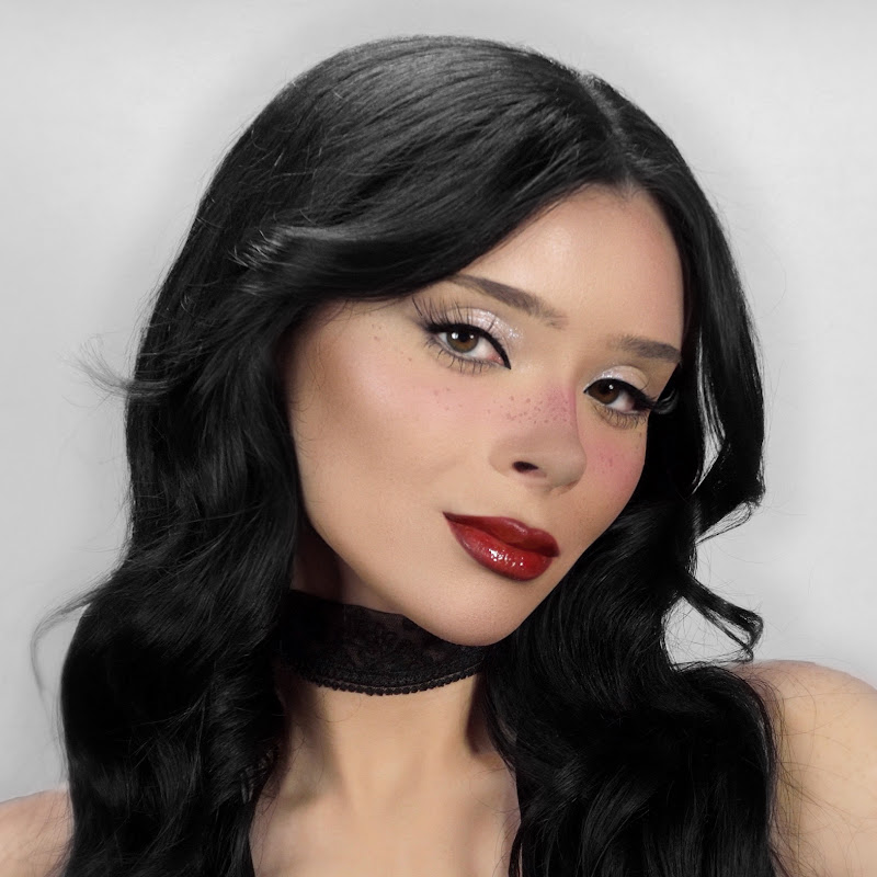 Samantha Lux channel photo
