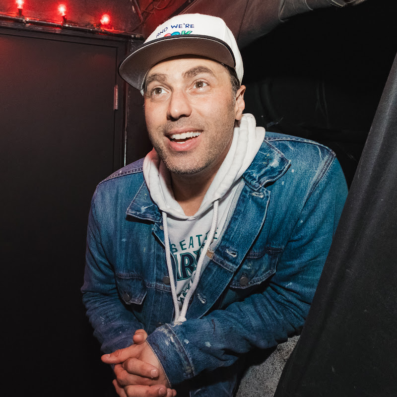 Adam Ray channel photo