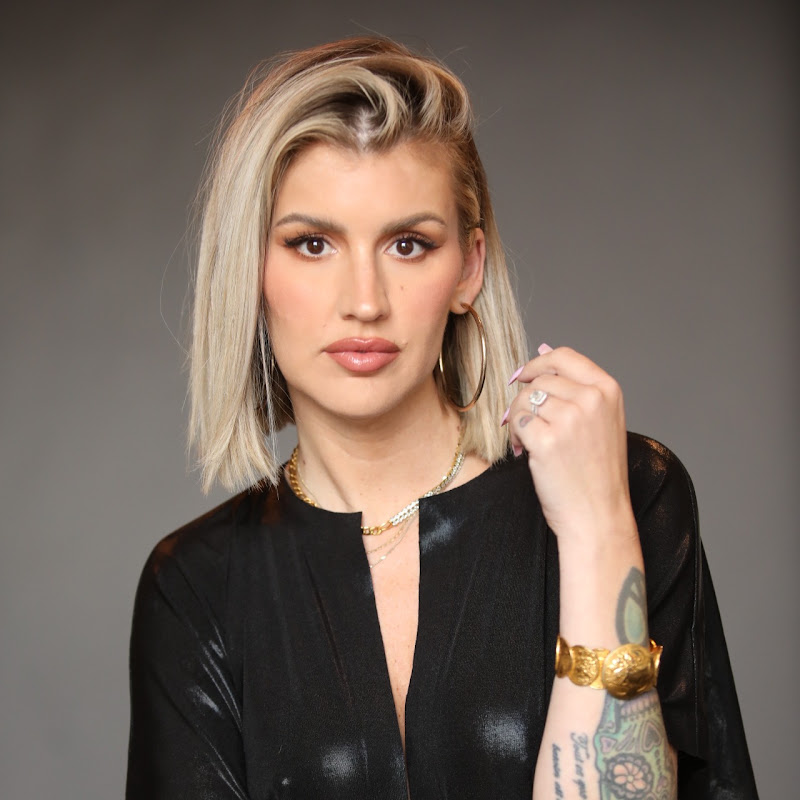 Annie Elise channel photo