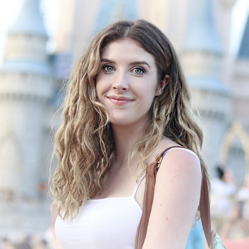 Chloe Rose Art channel photo