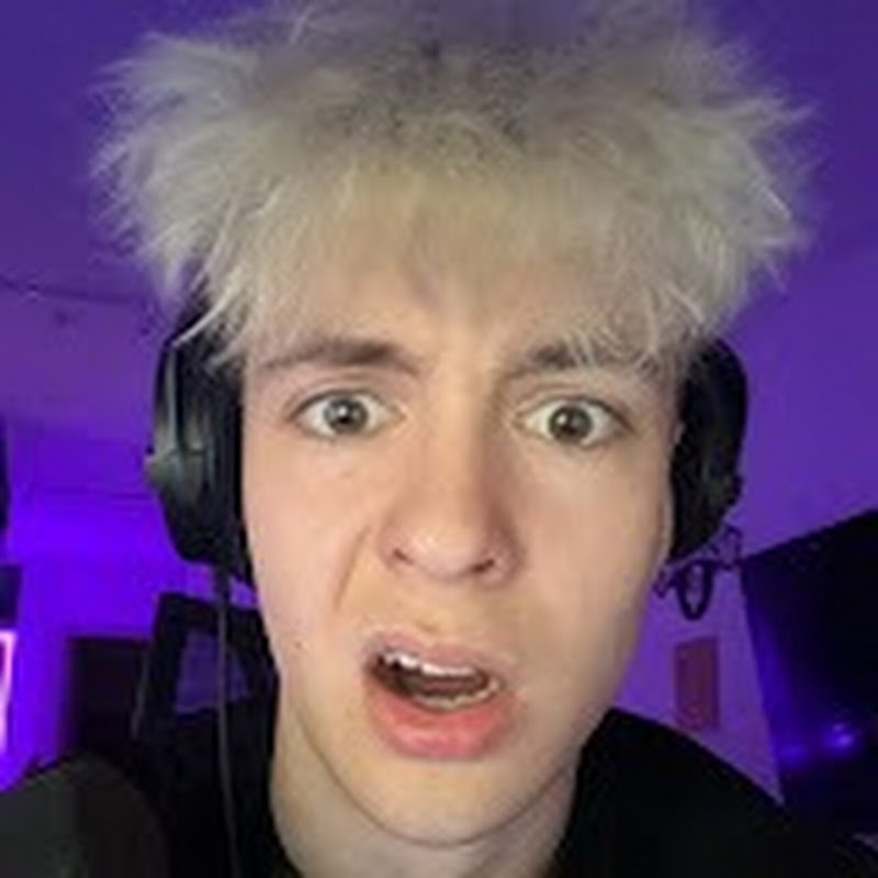 Clix Reacts channel photo