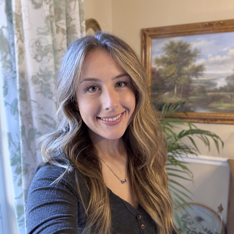 Abby Askew channel photo