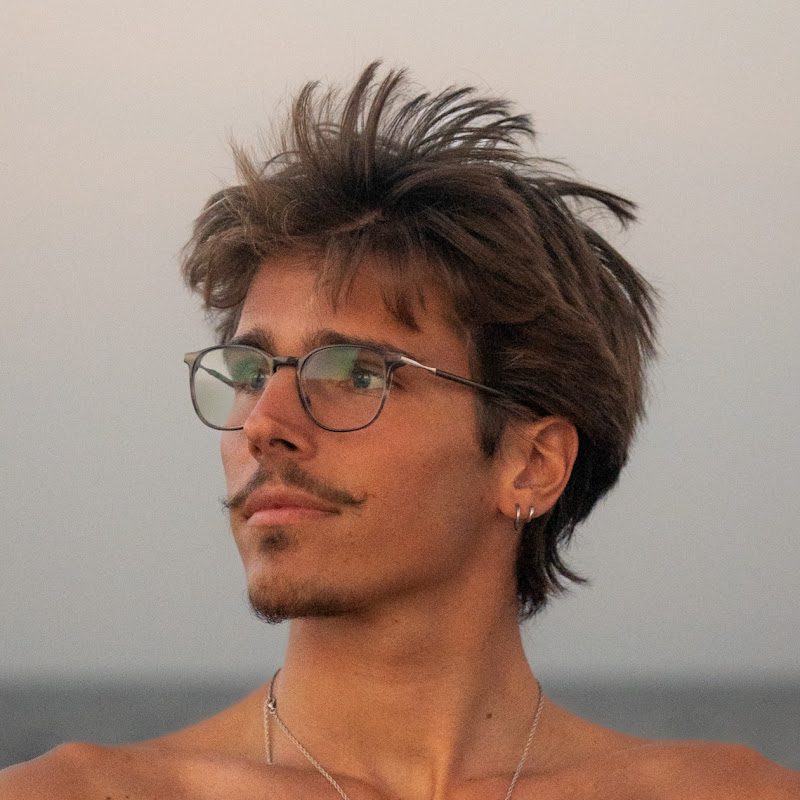 Jack Whitaker channel photo