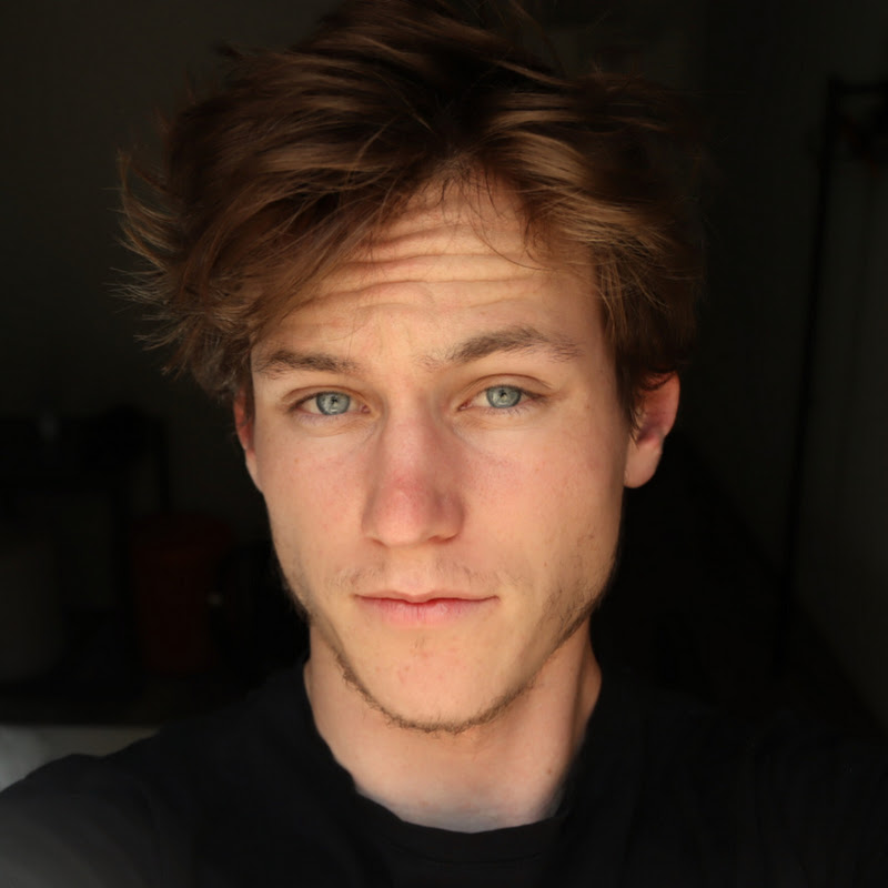 Jon Law channel photo