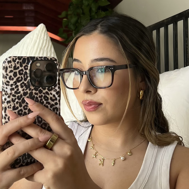 Karla Espinosa channel photo