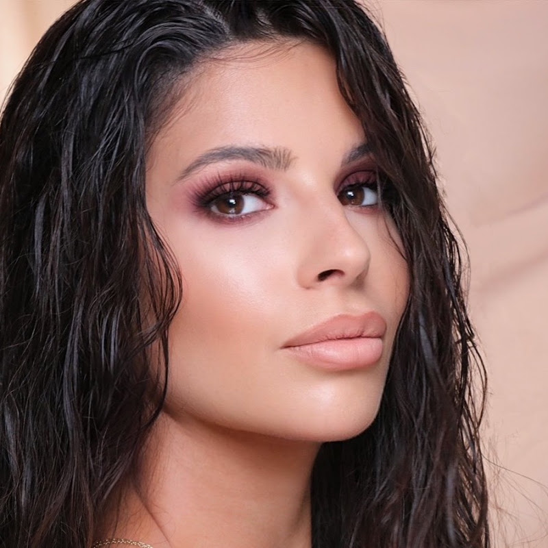 Laura Lee channel photo