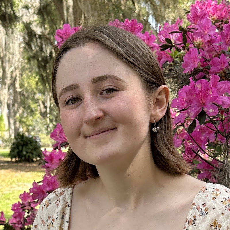 lilsimsie channel photo
