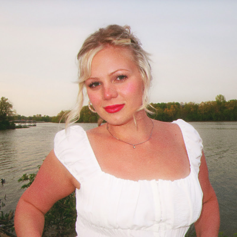 michaila cothran channel photo