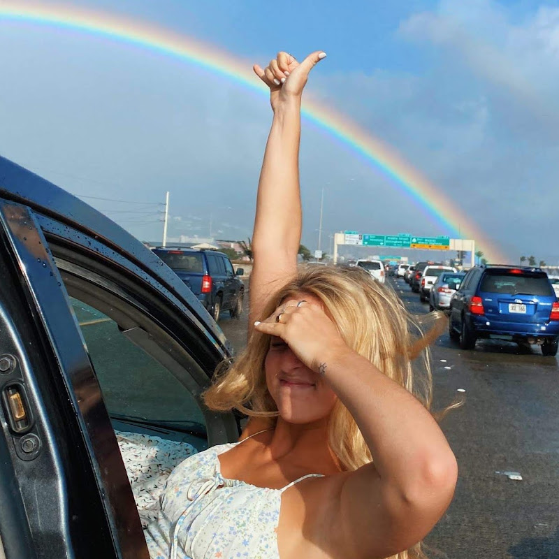 Natalie Zacek channel photo