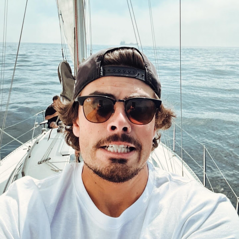 Sailing With Phoenix channel photo