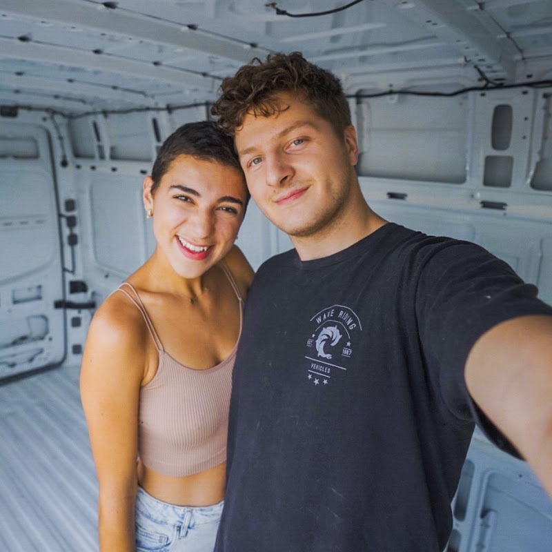 Scarlet & Seth channel photo