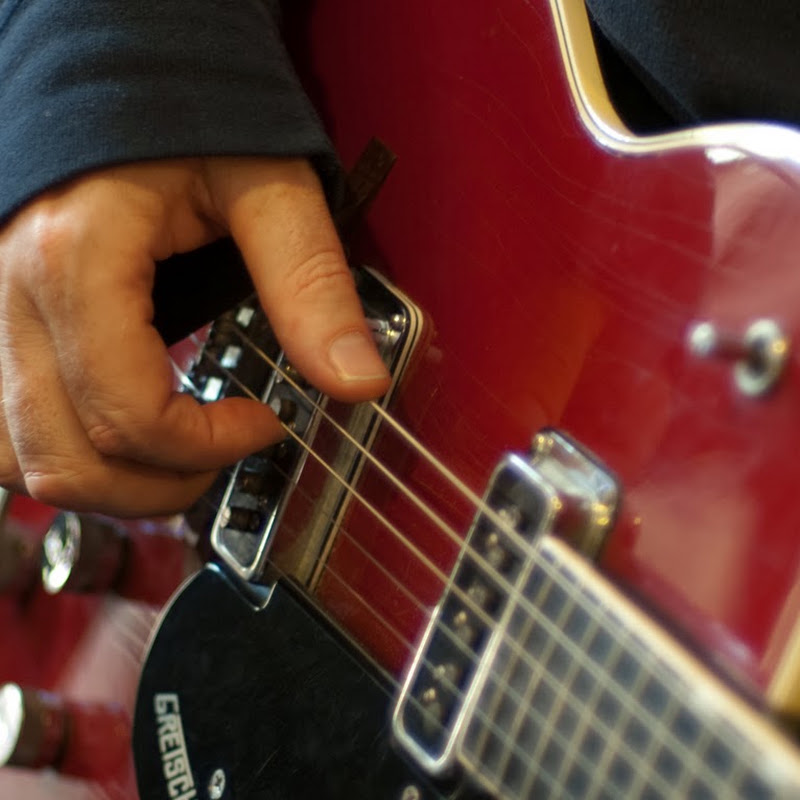 Tim Pierce Guitar channel photo